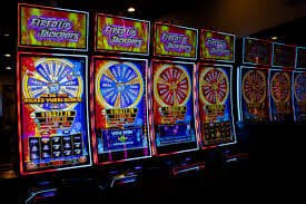 Baccarat Roulette Blackjack tại Live Casino k q x s m b trên mobile